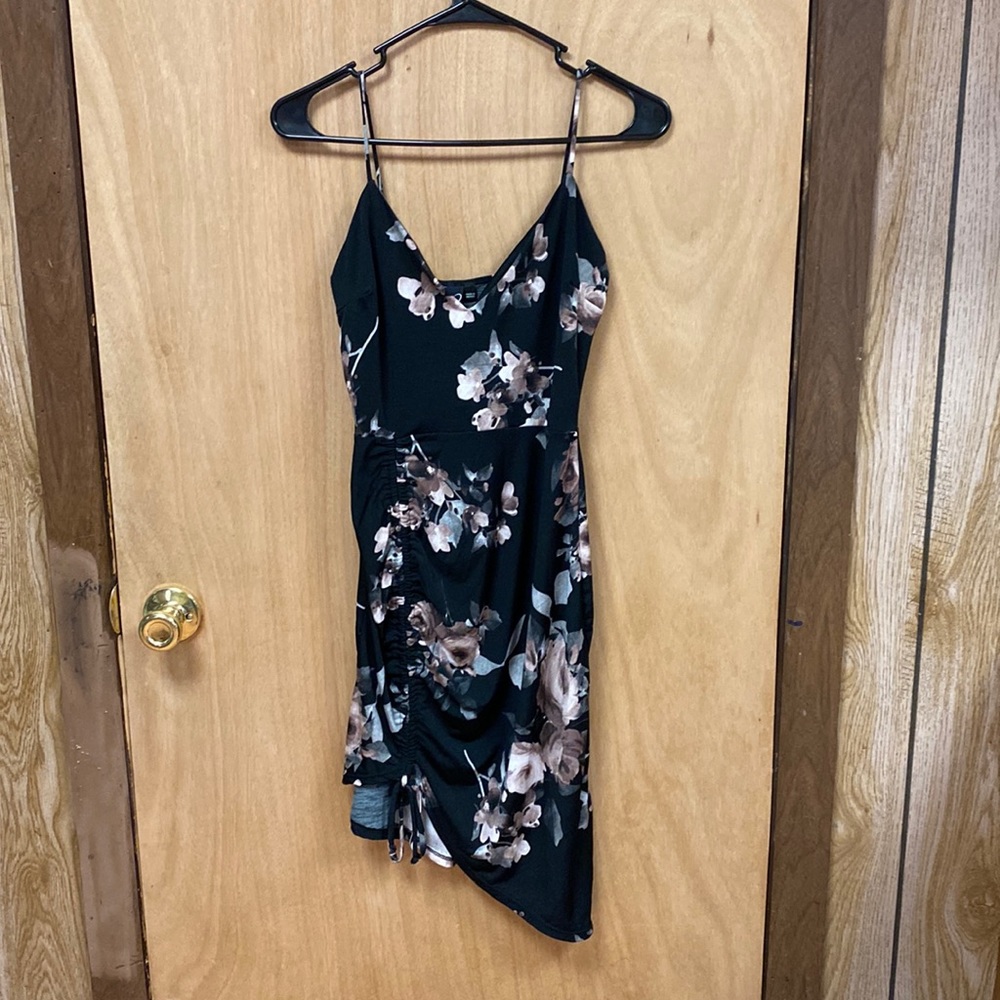 Windsor dress black floral.